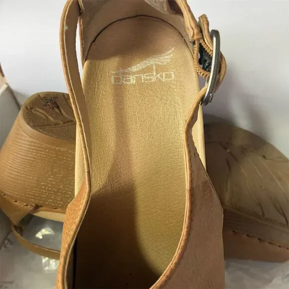 Dansko Women's Heeled Clogs Brown Size 40 (Women’s 10) Comfortable Casual Shoes - Picture 7 of 9